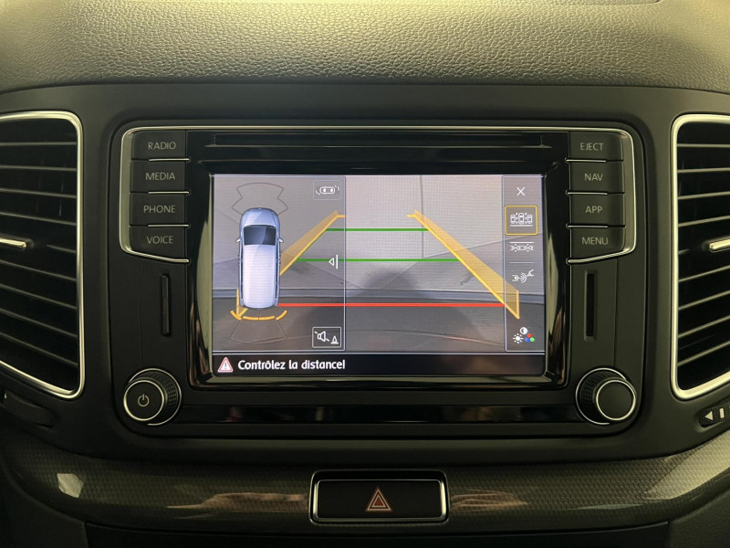 Photo 24 de l'offre de VOLKSWAGEN SHARAN 2.0 TDI 150 BlueMotion Technology DSG6 IQ.Drive 7 PLACES à 24990€ chez VL Auto