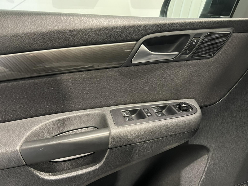 Photo 26 de l'offre de VOLKSWAGEN SHARAN 2.0 TDI 150 BlueMotion Technology DSG6 IQ.Drive 7 PLACES à 24990€ chez VL Auto