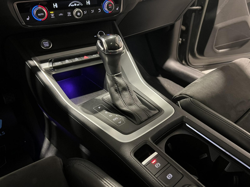 Photo 13 de l'offre de AUDI Q3  35 TDI 150 ch S tronic 7 Design Luxe à 27990€ chez VL Auto