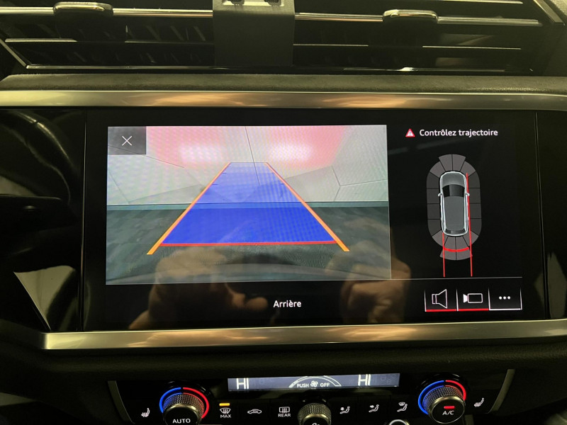 Photo 23 de l'offre de AUDI Q3  35 TDI 150 ch S tronic 7 Design Luxe à 27990€ chez VL Auto