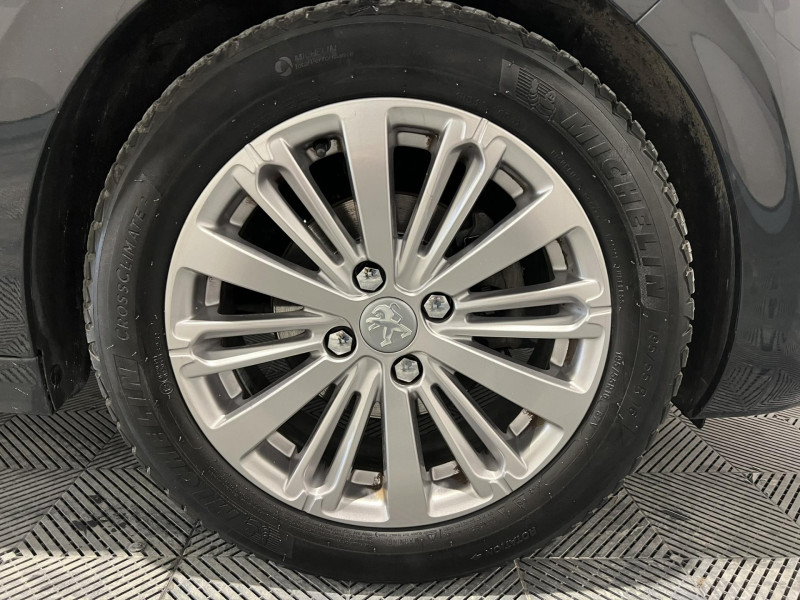 Photo 15 de l'offre de PEUGEOT 208  BlueHDi 100ch BVM6 Active à 11490€ chez VL Auto