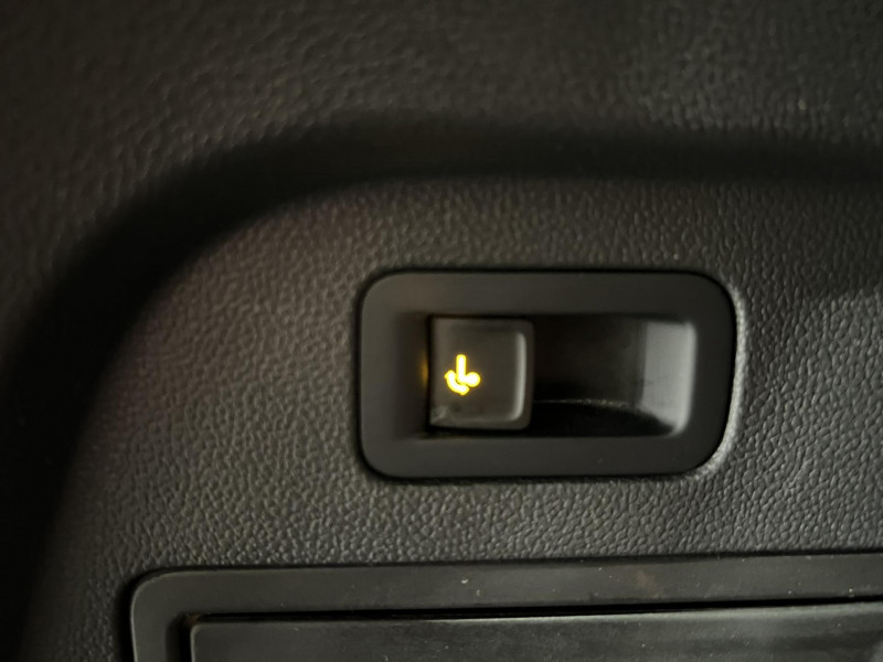 Photo 22 de l'offre de VOLKSWAGEN Tiguan Allspace 2.0 Bi-TDI 240 DSG7 4Motion First Edition 7 Places à 29990€ chez VL Auto