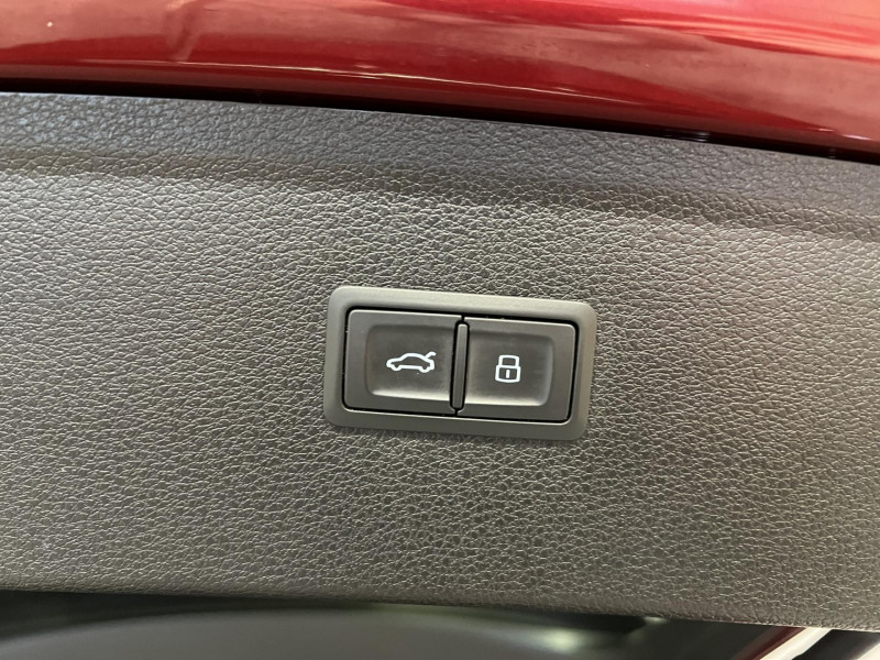 Photo 19 de l'offre de AUDI Q5  40 TDI 190 S tronic 7 Quattro S line à 24990€ chez VL Auto