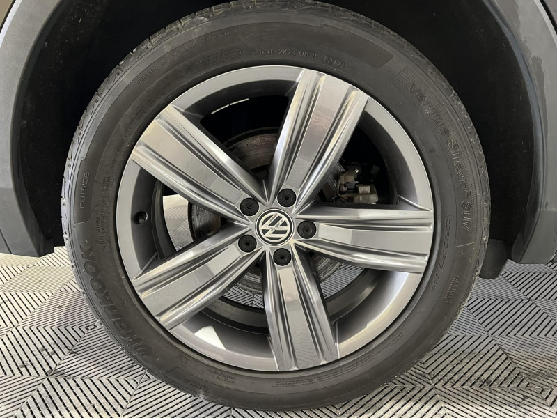 Photo 17 de l'offre de VOLKSWAGEN Tiguan Allspace 2.0 Bi-TDI 240 DSG7 4Motion First Edition 7 Places à 29990€ chez VL Auto