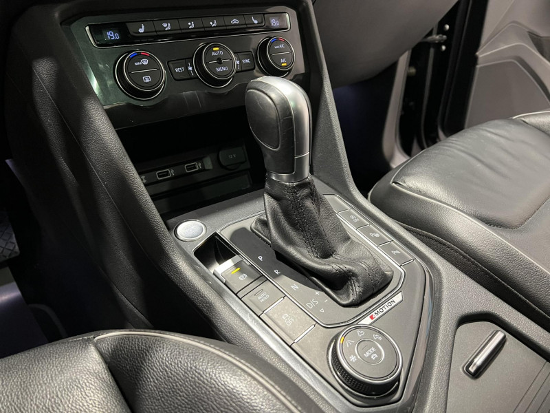 Photo 13 de l'offre de VOLKSWAGEN Tiguan Allspace 2.0 Bi-TDI 240 DSG7 4Motion First Edition 7 Places à 29990€ chez VL Auto