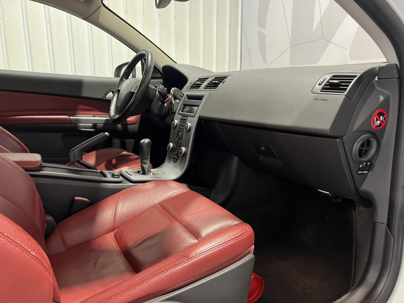 Photo 8 de l'offre de VOLVO C30  1.6D DRIVe Start&Stop 110 ch Kinetic à 9990€ chez VL Auto