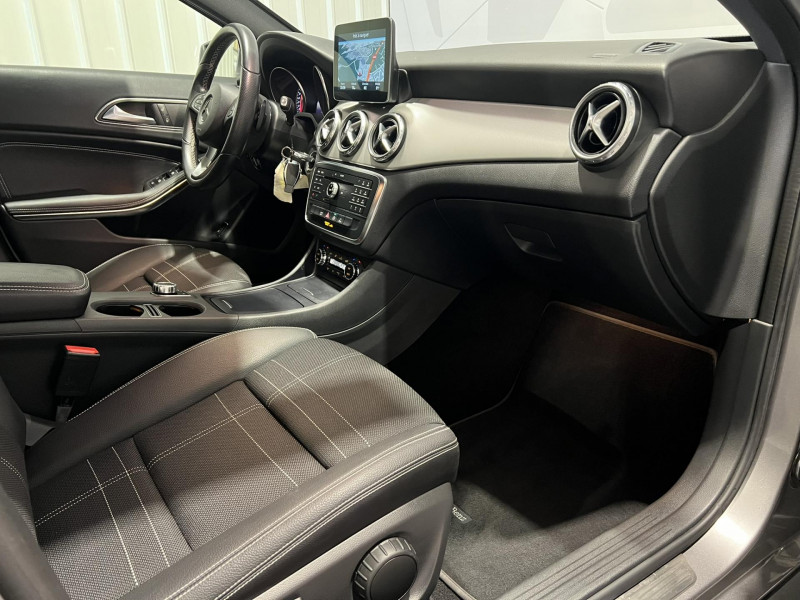 Photo 8 de l'offre de MERCEDES-BENZ GLA  250 Sensation 7-G DCT A à 18490€ chez VL Auto