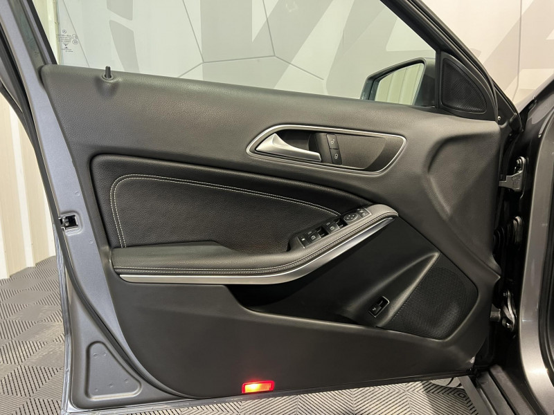 Photo 22 de l'offre de MERCEDES-BENZ GLA  250 Sensation 7-G DCT A à 18490€ chez VL Auto