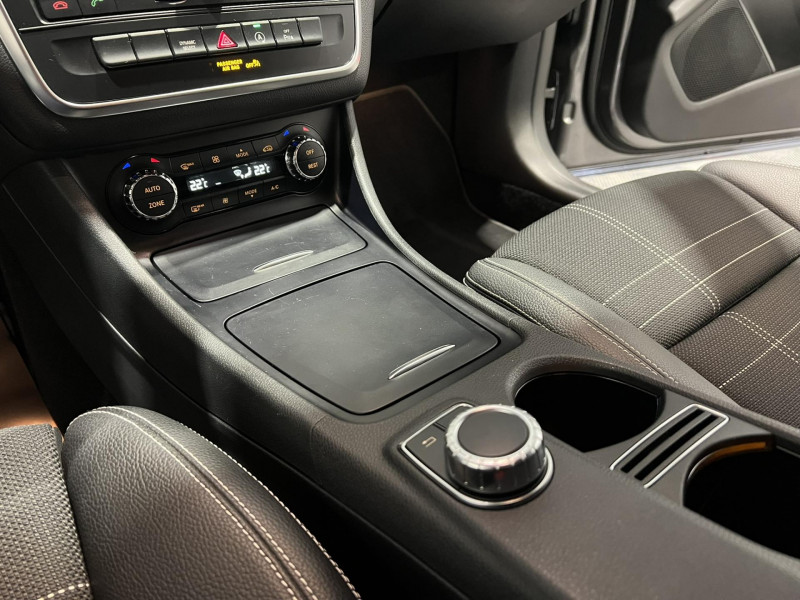 Photo 13 de l'offre de MERCEDES-BENZ GLA  250 Sensation 7-G DCT A à 18490€ chez VL Auto