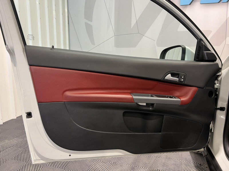 Photo 19 de l'offre de VOLVO C30  1.6D DRIVe Start&Stop 110 ch Kinetic à 9990€ chez VL Auto