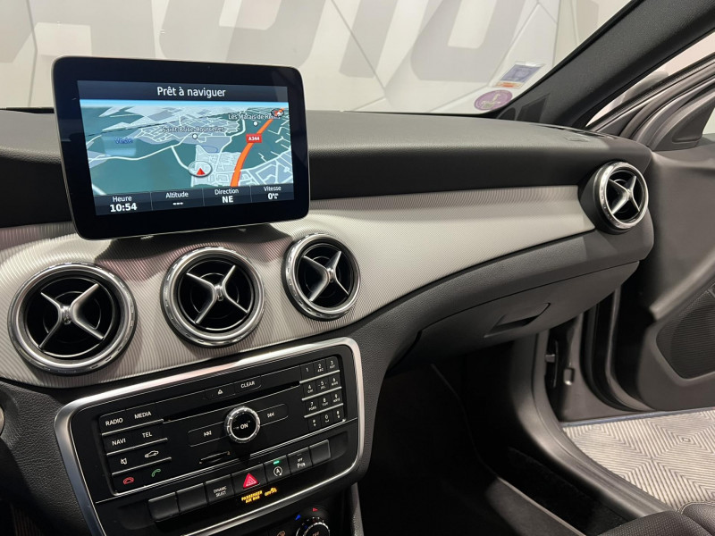 Photo 12 de l'offre de MERCEDES-BENZ GLA  250 Sensation 7-G DCT A à 18490€ chez VL Auto