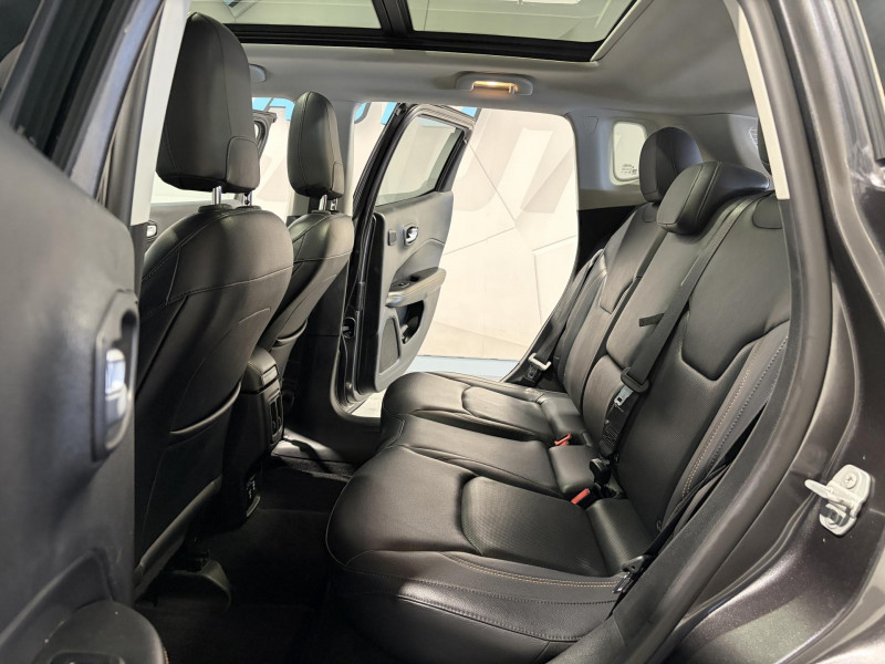 Photo 8 de l'offre de JEEP COMPASS 2.0 I MultiJet II 170 ch Active Drive BVA9 Limited à 15990€ chez VL Auto
