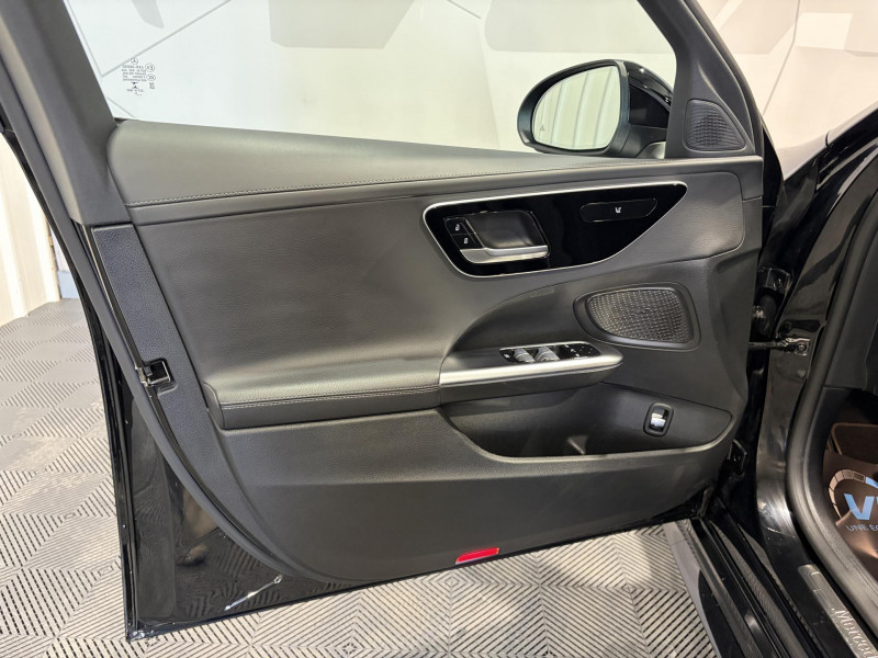 Photo 20 de l'offre de MERCEDES-BENZ Classe C Break 200 9G-Tronic AMG Line à 33990€ chez VL Auto