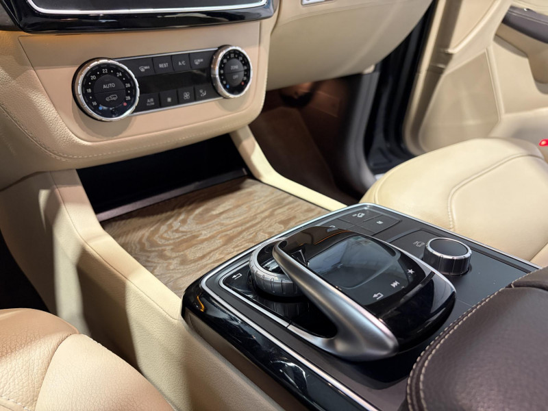 Photo 10 de l'offre de MERCEDES-BENZ GLE  500 e 7G-Tronic Plus 4MATIC Fascination à 27990€ chez VL Auto