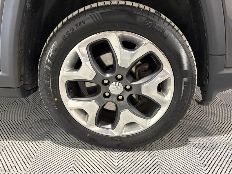 Photo 17 de l'offre de JEEP COMPASS 2.0 I MultiJet II 170 ch Active Drive BVA9 Limited à 15990€ chez VL Auto