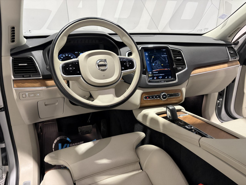 Photo 13 de l'offre de VOLVO XC90  T8 Twin Engine 303+87 ch Geartronic 8 R-Design 7 Places à 38990€ chez VL Auto