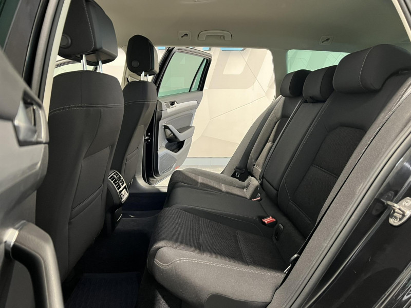 Photo 9 de l'offre de VOLKSWAGEN PASSAT SW 2.0 TDI 150 BMT DSG7 Confortline à 16990€ chez VL Auto