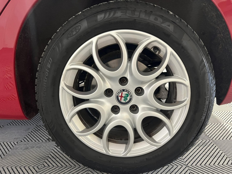 Photo 17 de l'offre de ALFA ROMEO GIULIETTA 1.4 TJet 120 ch S&S Super à 9990€ chez VL Auto