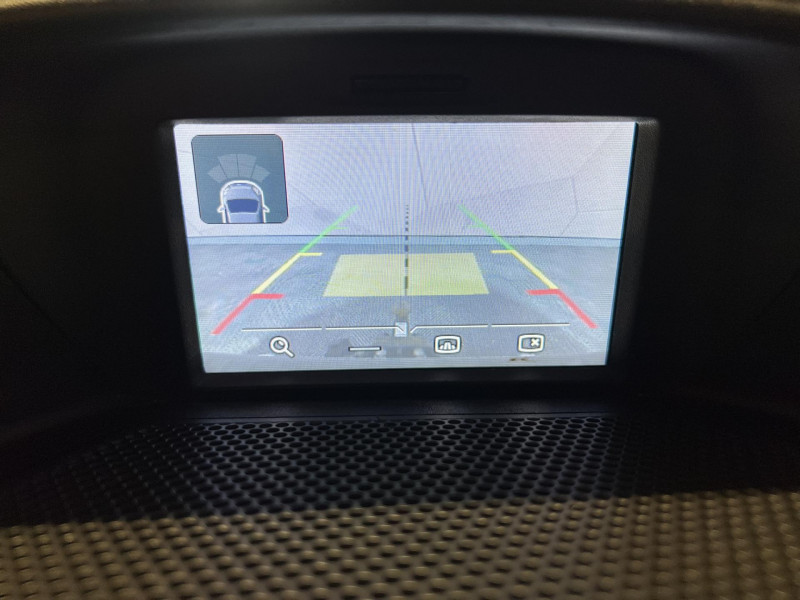 Photo 21 de l'offre de FORD TOURNEO CUSTOM 310 L1H1 2.0 TDCi 130 Titanium 9 Places à 23990€ chez VL Auto