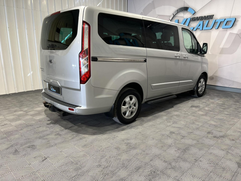 Photo 5 de l'offre de FORD TOURNEO CUSTOM 310 L1H1 2.0 TDCi 130 Titanium 9 Places à 23990€ chez VL Auto
