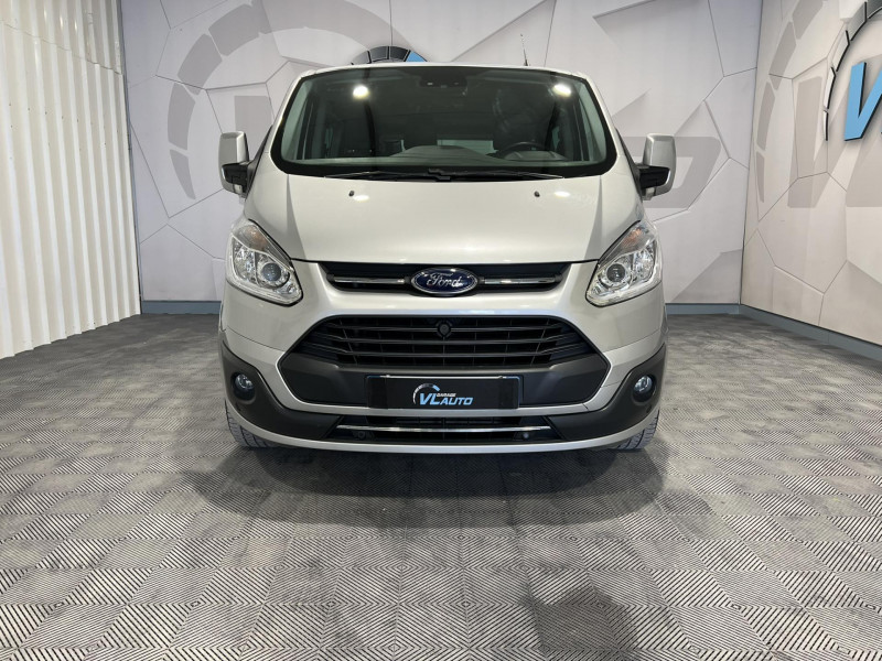 Photo 2 de l'offre de FORD TOURNEO CUSTOM 310 L1H1 2.0 TDCi 130 Titanium 9 Places à 23990€ chez VL Auto