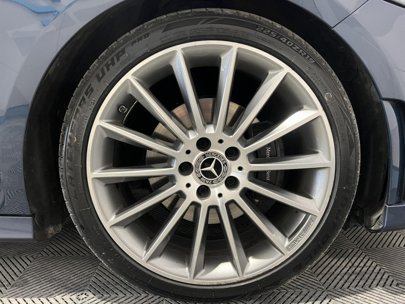 Photo 15 de l'offre de MERCEDES-BENZ CLASSE A  200 d 8G-DCT AMG Line à 26490€ chez VL Auto