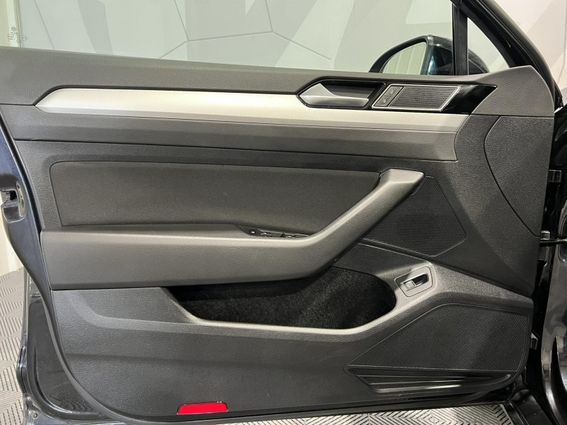 Photo 22 de l'offre de VOLKSWAGEN PASSAT SW 2.0 TDI 150 BMT DSG7 Confortline à 16990€ chez VL Auto