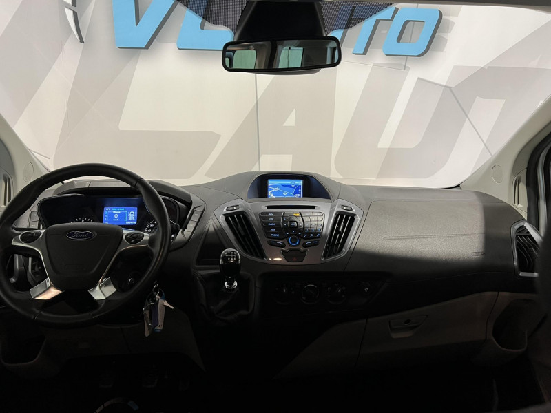 Photo 7 de l'offre de FORD TOURNEO CUSTOM 310 L1H1 2.0 TDCi 130 Titanium 9 Places à 23990€ chez VL Auto