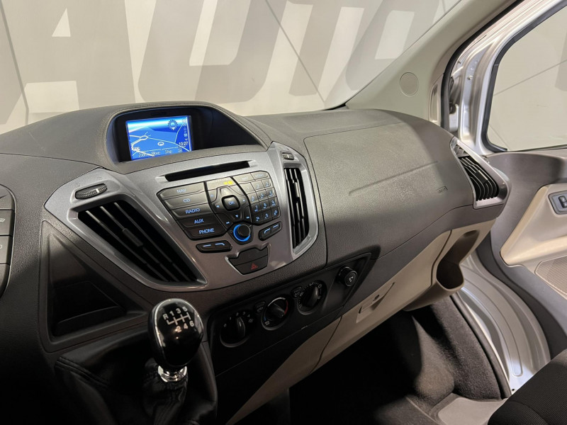 Photo 12 de l'offre de FORD TOURNEO CUSTOM 310 L1H1 2.0 TDCi 130 Titanium 9 Places à 23990€ chez VL Auto