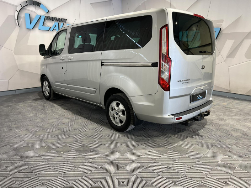 Photo 3 de l'offre de FORD TOURNEO CUSTOM 310 L1H1 2.0 TDCi 130 Titanium 9 Places à 23990€ chez VL Auto