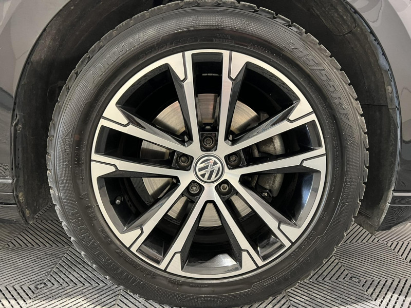 Photo 15 de l'offre de VOLKSWAGEN PASSAT SW 2.0 TDI 150 BMT DSG7 Confortline à 16990€ chez VL Auto