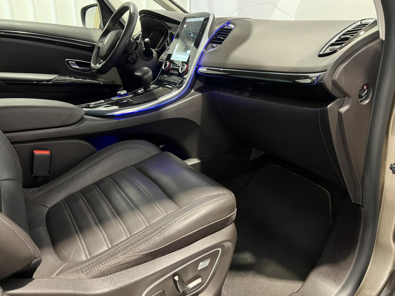 Photo 8 de l'offre de RENAULT ESPACE dCi 160 Energy Twin Turbo Intens EDC 7 places à 15490€ chez VL Auto