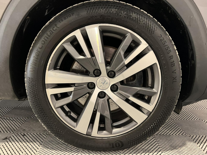 Photo 15 de l'offre de PEUGEOT 3008  Hybrid 225 e-EAT8 Allure Pack à 16990€ chez VL Auto