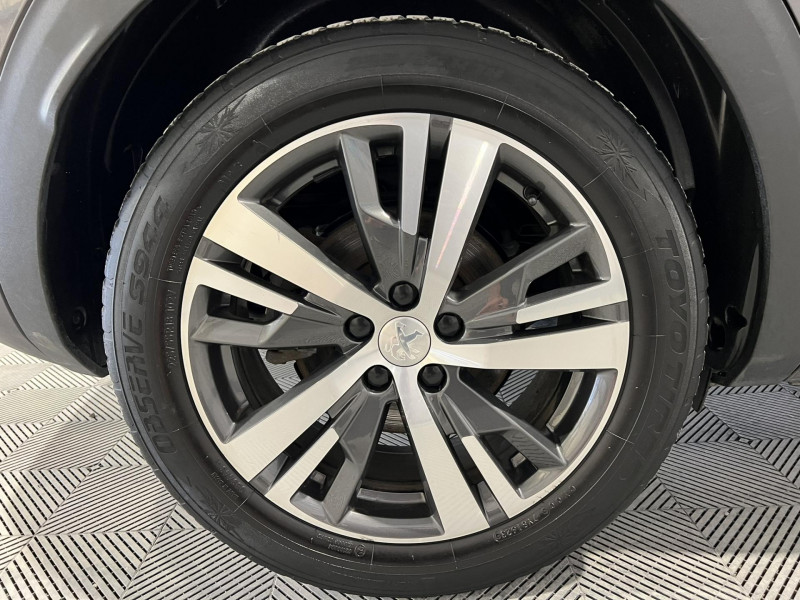 Photo 16 de l'offre de PEUGEOT 3008  Hybrid 225 e-EAT8 Allure Pack à 16990€ chez VL Auto