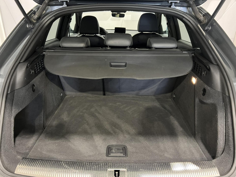 Photo 10 de l'offre de AUDI Q3  1.4 TFSI COD Ultra 150 ch S line à 17490€ chez VL Auto