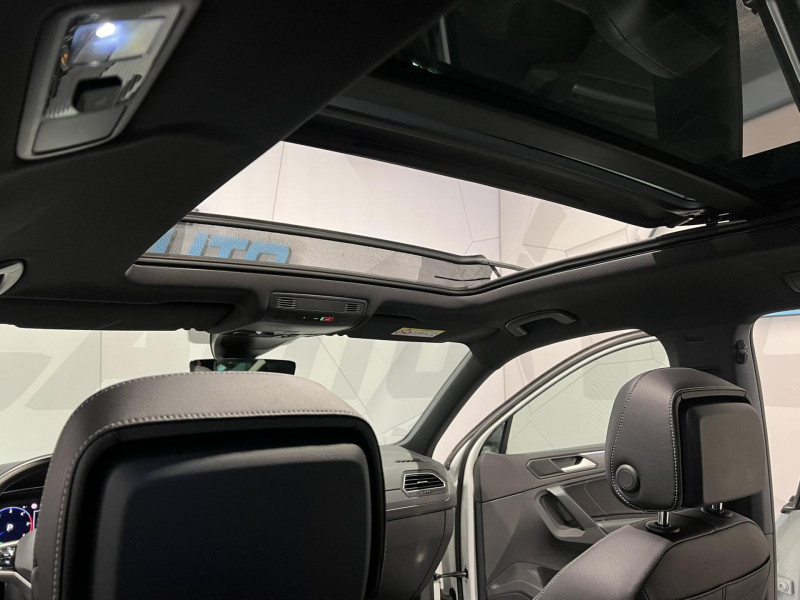 Photo 15 de l'offre de VOLKSWAGEN TIGUAN 2.0 TDI 150ch DSG7 R-Line à 34990€ chez VL Auto