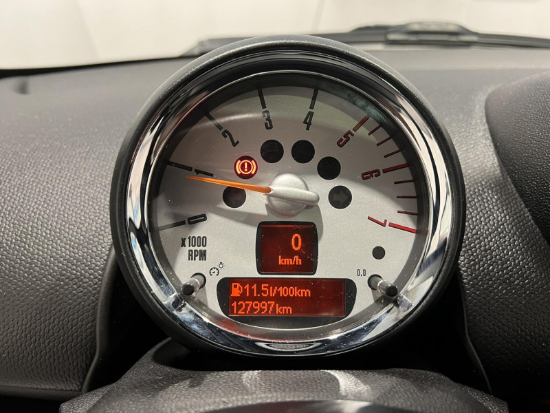 Photo 11 de l'offre de MINI COUNTRYMAN D 112 ch Cooper Pack Red Hot Chili à 8990€ chez VL Auto