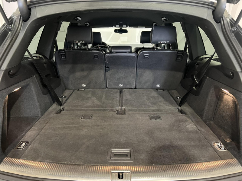 Photo 10 de l'offre de AUDI Q7  3.0 V6 TDI 204 DPF 7 pl Quattro S Line Tiptronic BVA à 18990€ chez VL Auto