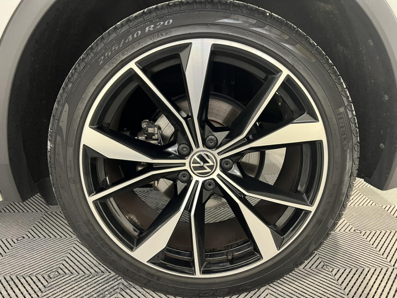 Photo 18 de l'offre de VOLKSWAGEN TIGUAN 2.0 TDI 150ch DSG7 R-Line à 34990€ chez VL Auto