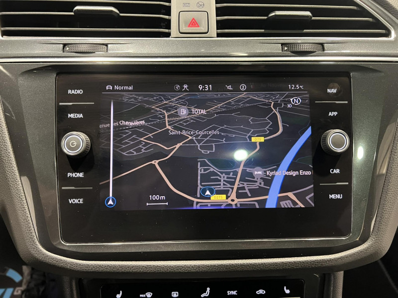 Photo 21 de l'offre de VOLKSWAGEN TIGUAN 2.0 TDI 150ch DSG7 R-Line à 34990€ chez VL Auto