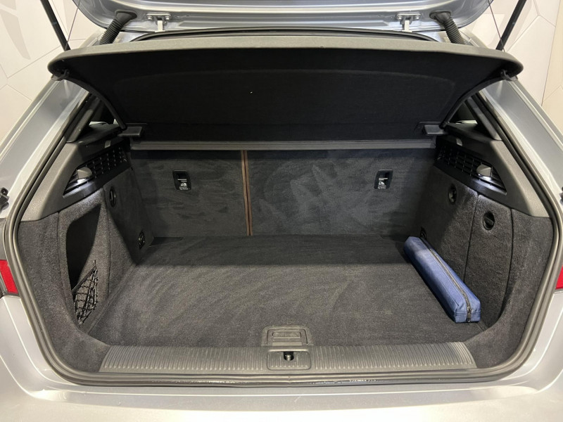 Photo 9 de l'offre de AUDI A3 SPORTBACK 2.0 TDI 150 Ambition Luxe S tronic 6 à 13990€ chez VL Auto