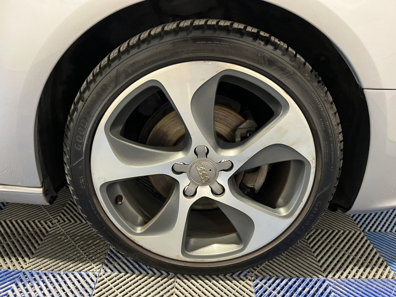 Photo 18 de l'offre de AUDI A3 SPORTBACK 2.0 TDI 150 Ambition Luxe S tronic 6 à 13990€ chez VL Auto