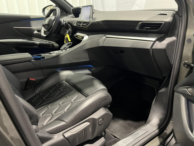 Photo 8 de l'offre de PEUGEOT 3008  1.6 BlueHDi 116ch S&S EAT6 GT Line à 17490€ chez VL Auto