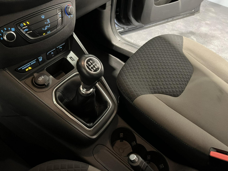 Photo 14 de l'offre de FORD TOURNEO COURIER 1.0 E 100 BV6 S&S Titanium à 12990€ chez VL Auto