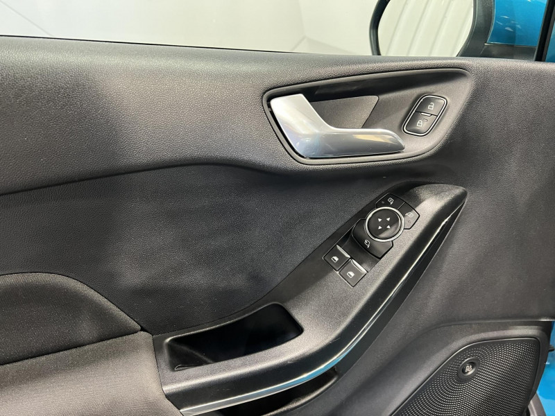 Photo 21 de l'offre de FORD FIESTA 1.0 EcoBoost 100 ch S&S BVM6 Titanium à 10990€ chez VL Auto