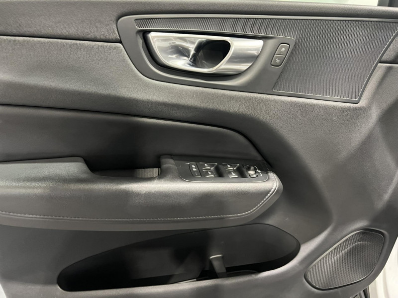 Photo 23 de l'offre de VOLVO XC60  B4 197 ch Geartronic 8 Start à 32490€ chez VL Auto