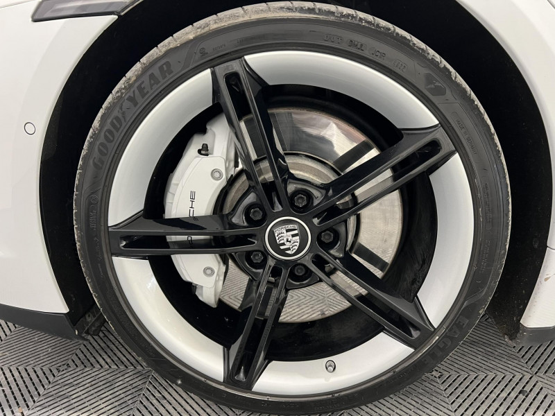 Photo 19 de l'offre de PORSCHE TAYCAN 4S 571 ch avec batterie performance plus 4S à 54990€ chez VL Auto