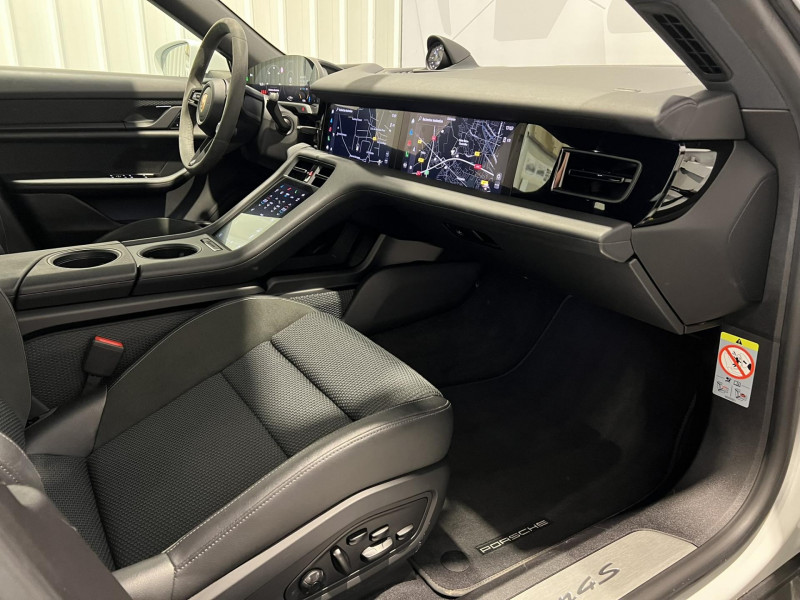 Photo 8 de l'offre de PORSCHE TAYCAN 4S 571 ch avec batterie performance plus 4S à 54990€ chez VL Auto