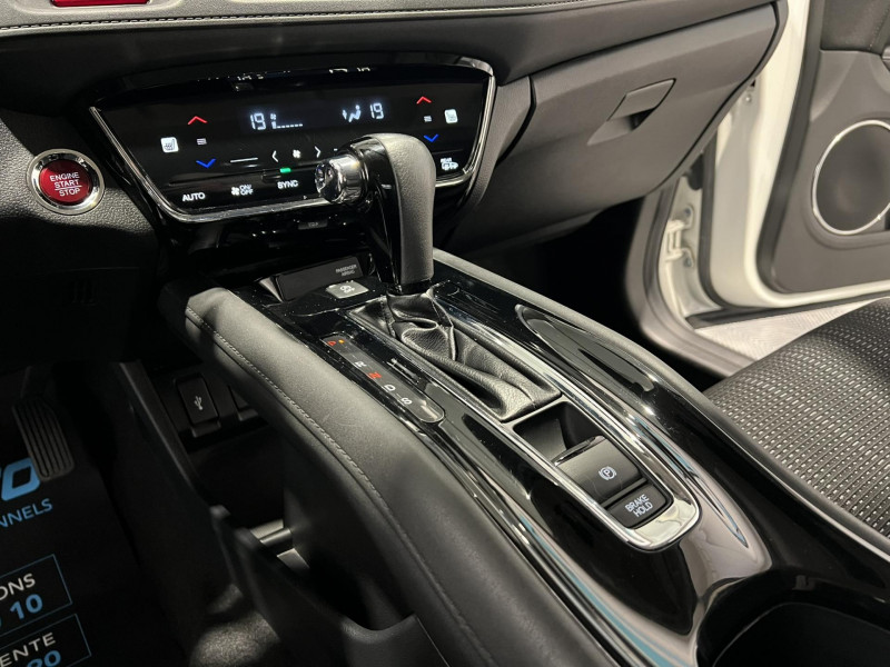 Photo 13 de l'offre de HONDA HR-V  1.5 i-VTEC Executive CVT à 17990€ chez VL Auto