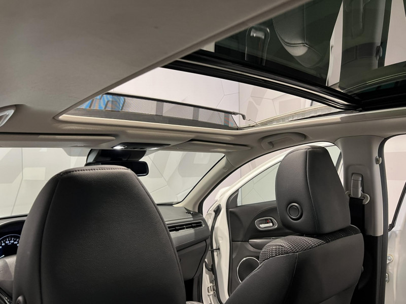 Photo 15 de l'offre de HONDA HR-V  1.5 i-VTEC Executive CVT à 17990€ chez VL Auto